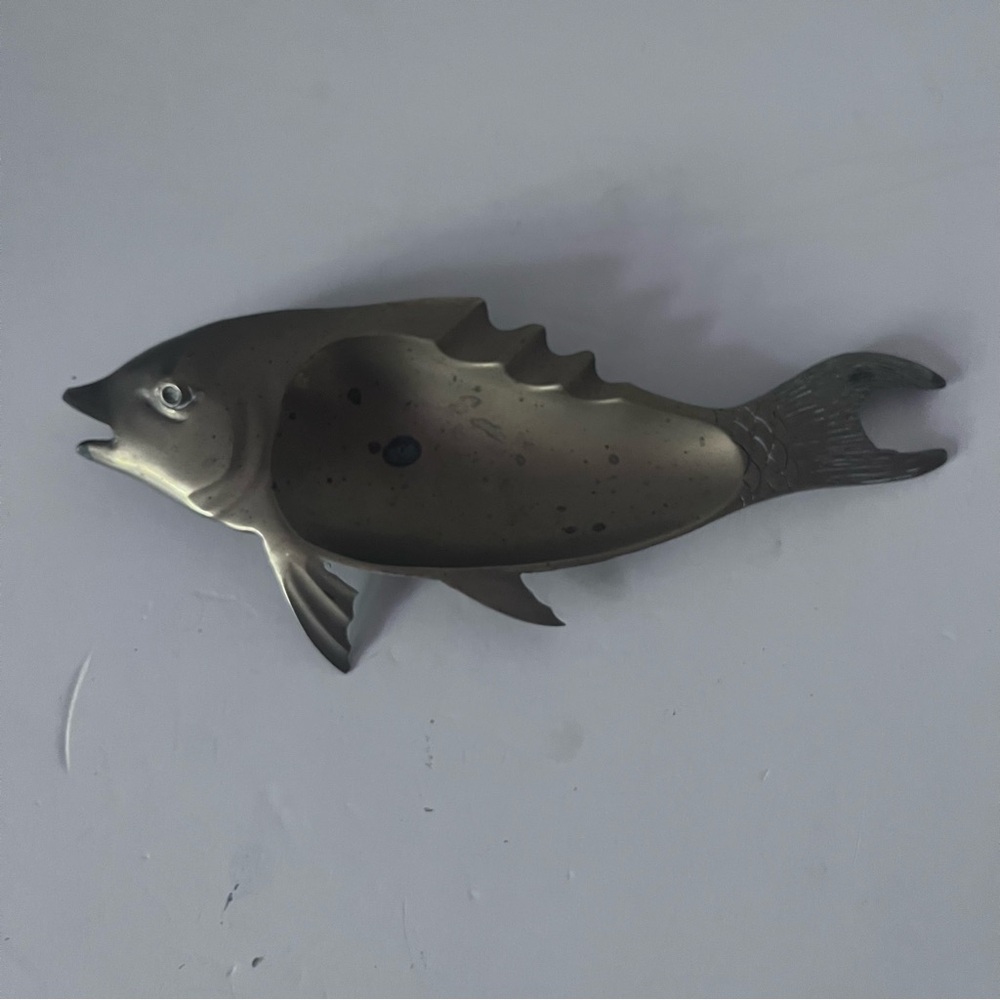 VINTAGE Solid BRASS FISH ASHTRAY Trinket Dish Made In  TAIWAN 8.5" x 2.75"